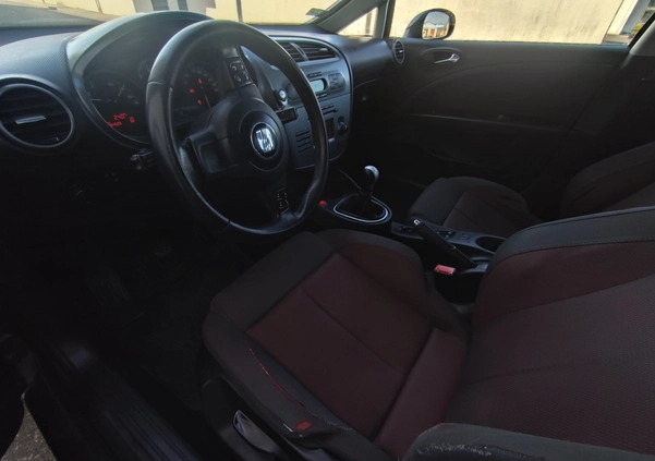 Seat Leon cena 11900 przebieg: 285000, rok produkcji 2007 z Gostynin małe 106